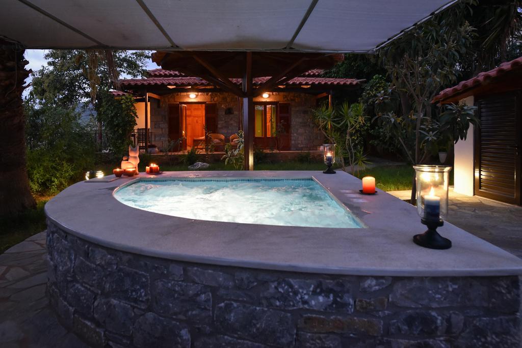Villa Onar A Stone House With Amazing View Stoúpa Eksteriør bilde